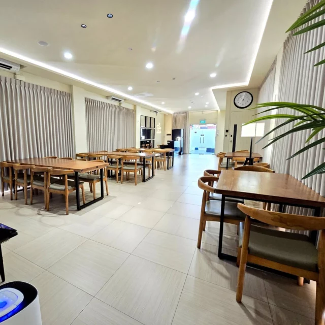 "Looking for the perfect place to celebrate? Our double storey event space is all about fun, flexibility, and unforgettable moments! 🎉 Whether it's a birthday, wedding, corporate gathering, or just because, we've got you covered!

#highfivesg #eventspace #eventvenues #sgevents #eventspacerental