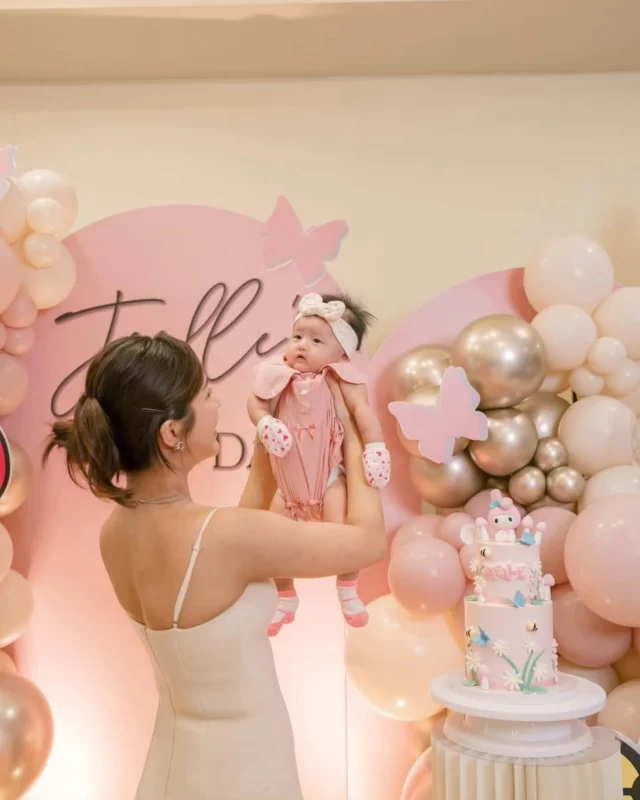 Reposted from @jodiaarielle
Thank you for having us 🎀
●
A little recap from Jaelle’s 100th day celebration! ✨🩷 We had such a great time—fun games for everyone, and the space was perfect for all ages to gather and enjoy. The My Melody-themed decorations and cake in chocolate pistachi were absolutely adorable, (it’s lower in sugar and kids friendly) I even brought home a few My Melody prints to add a sweet touch to her room. 

Venue : @highfivesg 
Decoration: @bobochachaballoon
